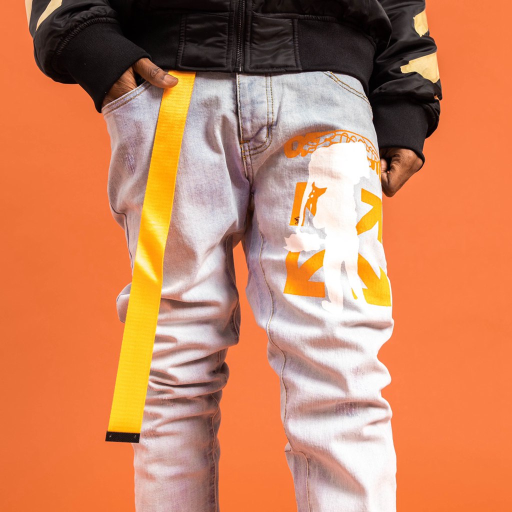 OFF WHITE
